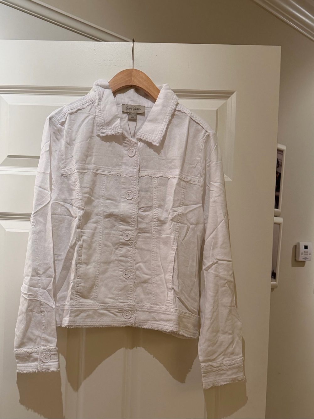 Charlie Paige women’s White Ruffle Button-Front Jacket